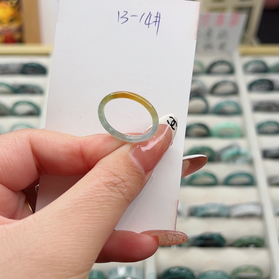 翡翠戒指未镶嵌戒指