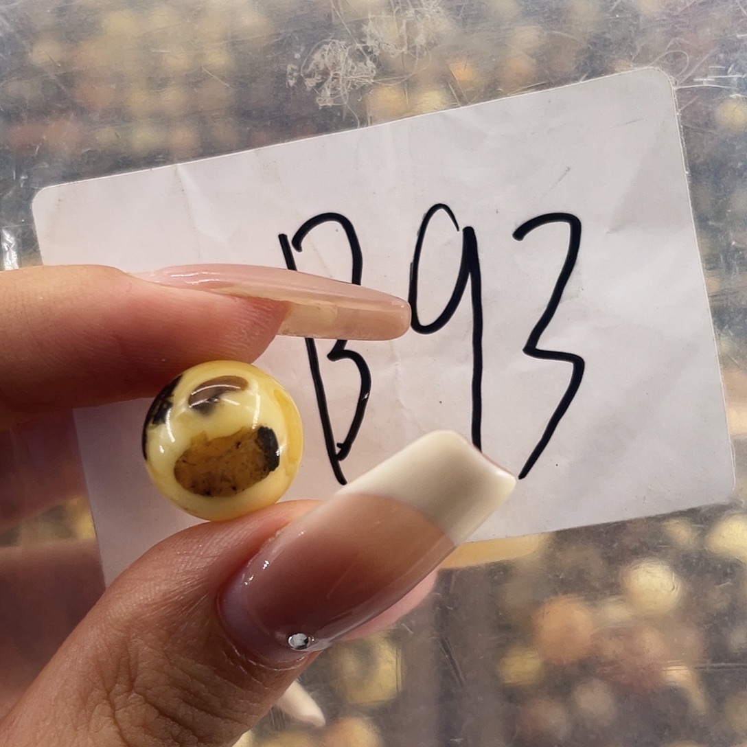 琥珀未镶嵌裸石13.4福利