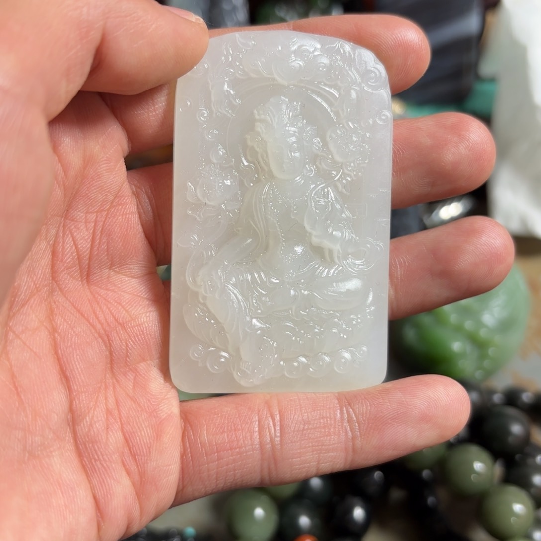 和田玉把件未镶嵌魅*影