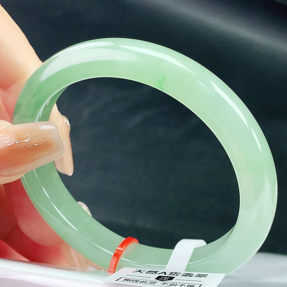 未镶嵌手镯翡翠54贵妃