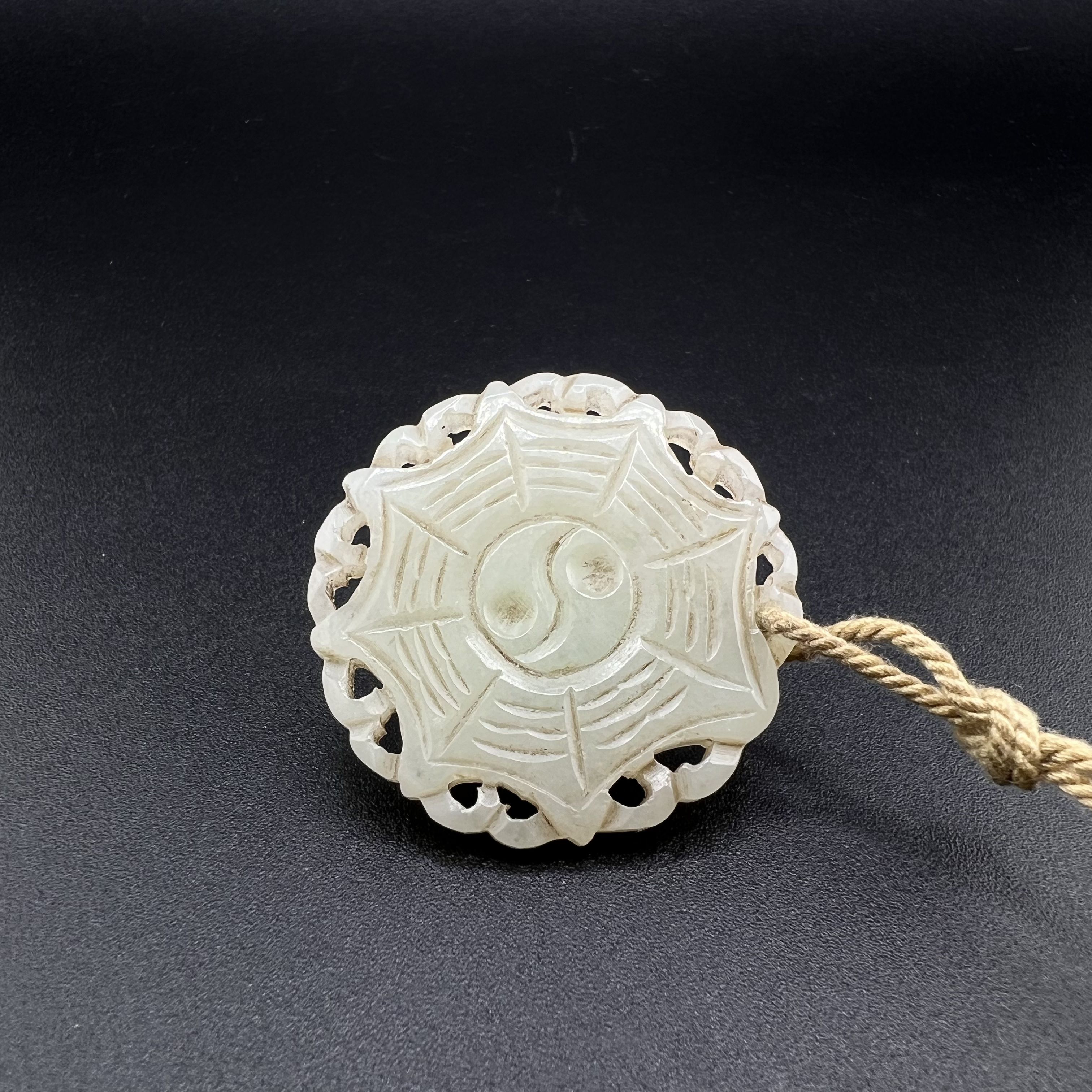 "民国和田玉八卦佩/ DL064003/ 古玩/收藏/德州文物"