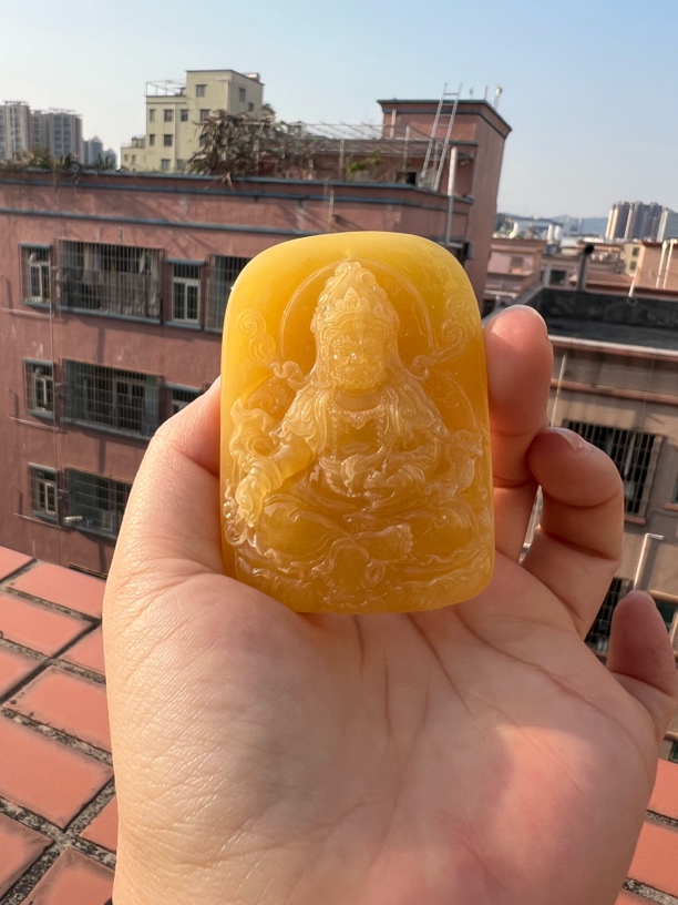 天然俄料 黄财神牌子 裸重：35.39克 赠送一条链子