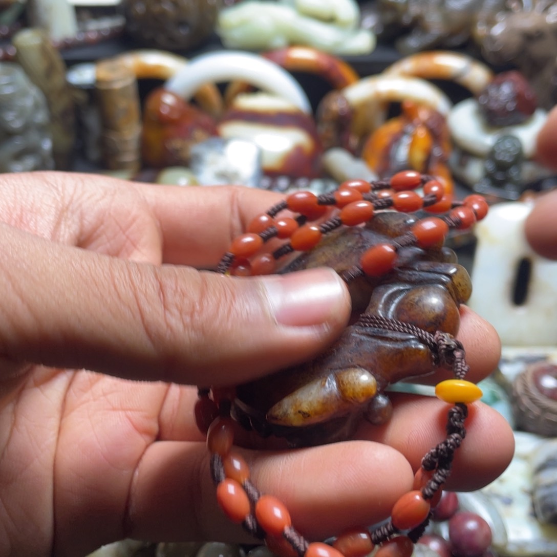 和田玉（糖玉）挂件未镶嵌