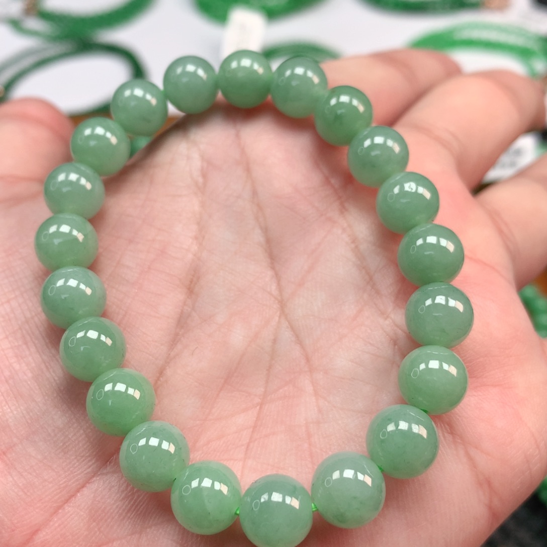 翡翠手链未镶嵌翡翠