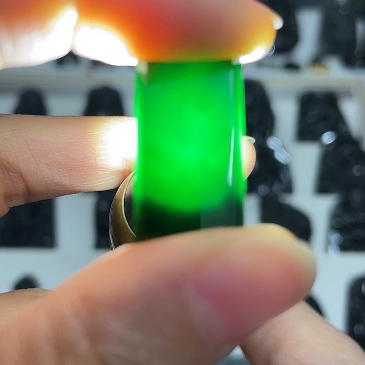 定制翡翠未镶嵌无事牌，尺寸23.1/12.8/4.1