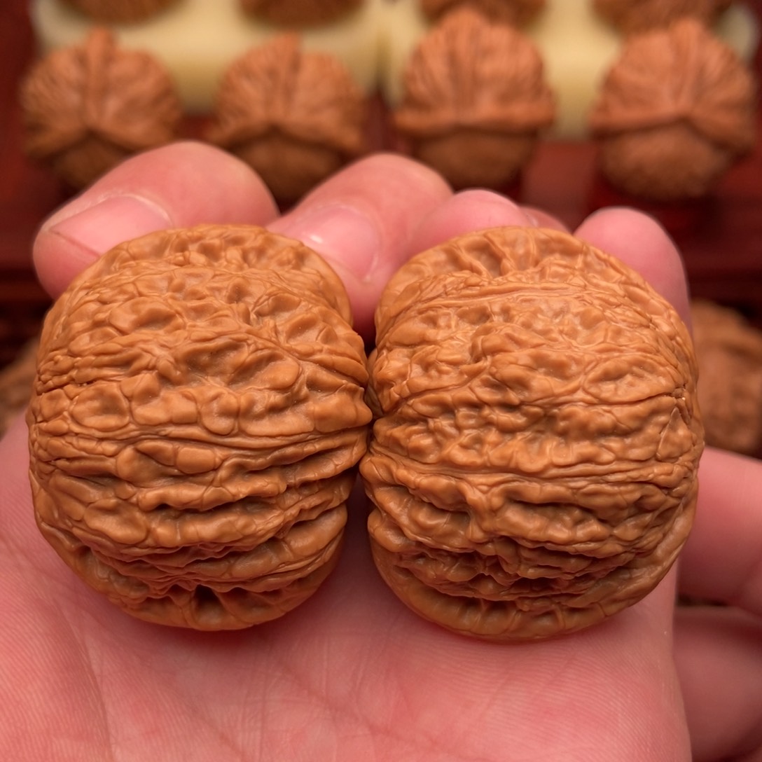 桃核把件精品泥鳅背40