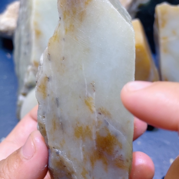 和田玉未镶嵌珠宝半成品