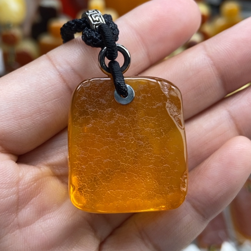 【闪购商品】琥珀颈饰未镶嵌