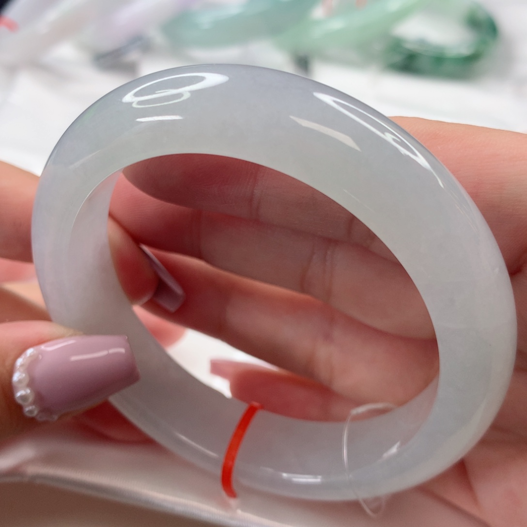 翡翠手镯未镶嵌56.7天空蓝（主播强推）