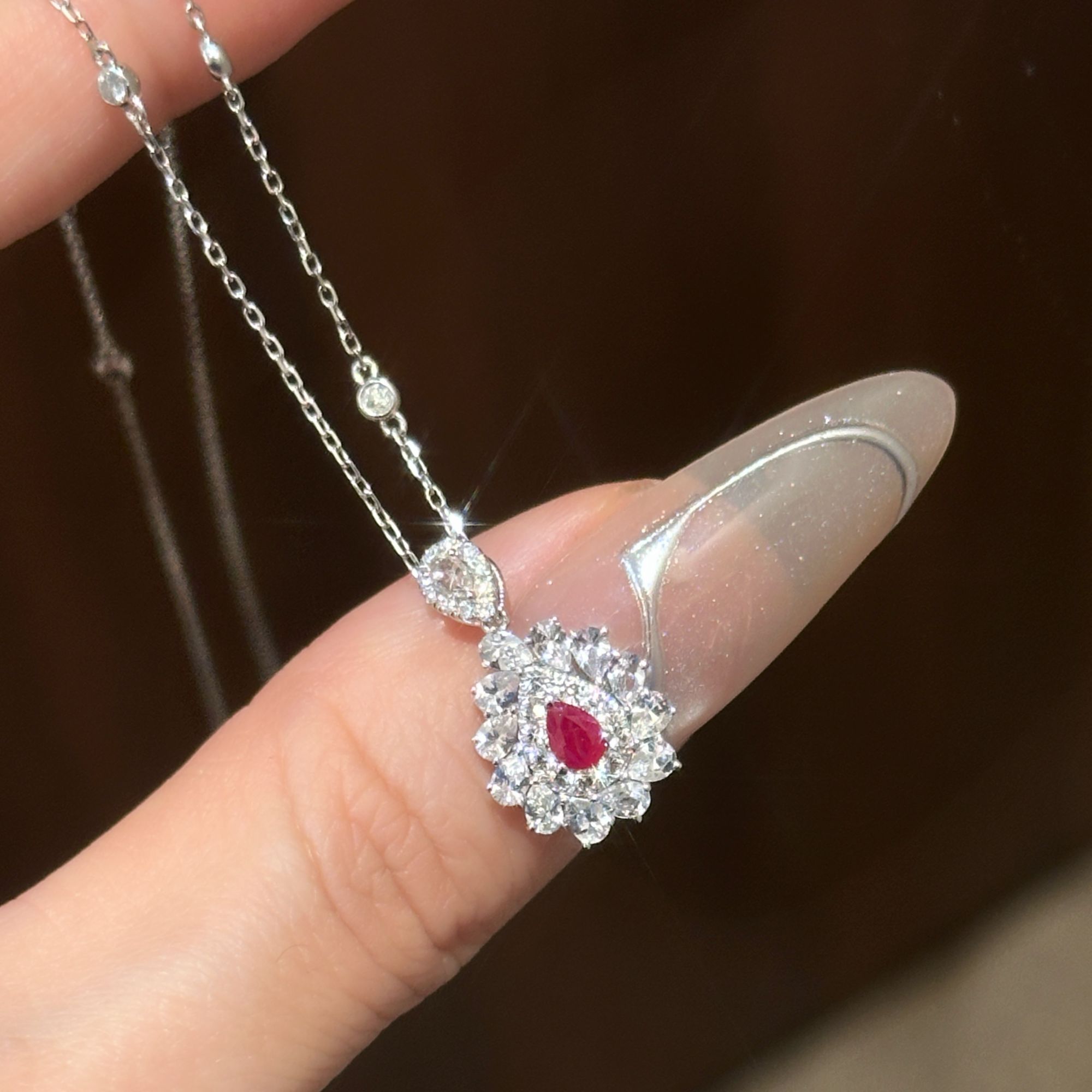 【六六精选】01846红宝石花边水滴吊坠（不含链）晚宴时尚欧美风ZSDZ