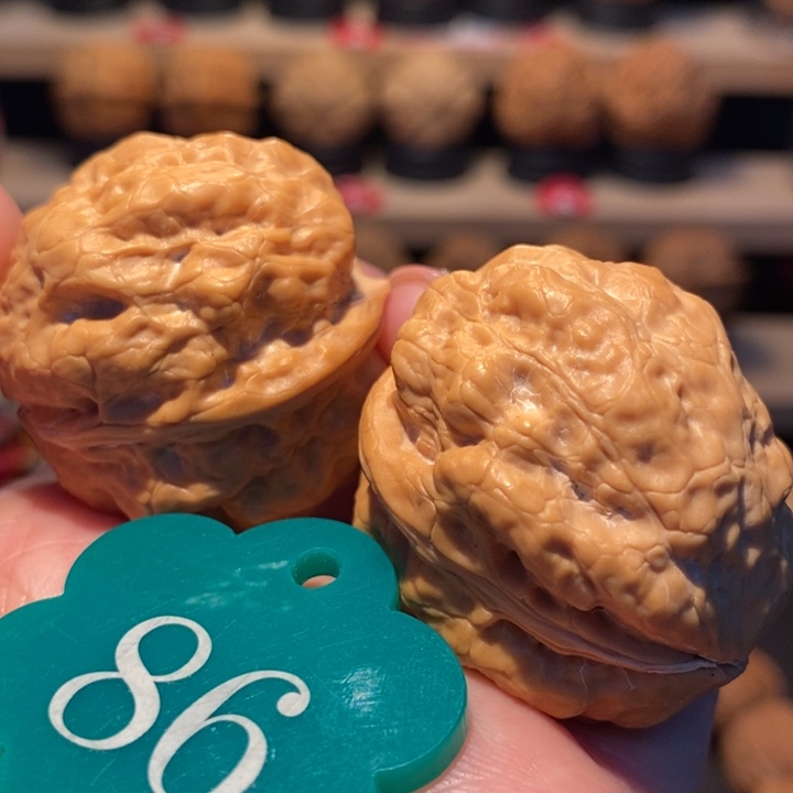 木质类古龙金蟾疙瘩包37尺寸