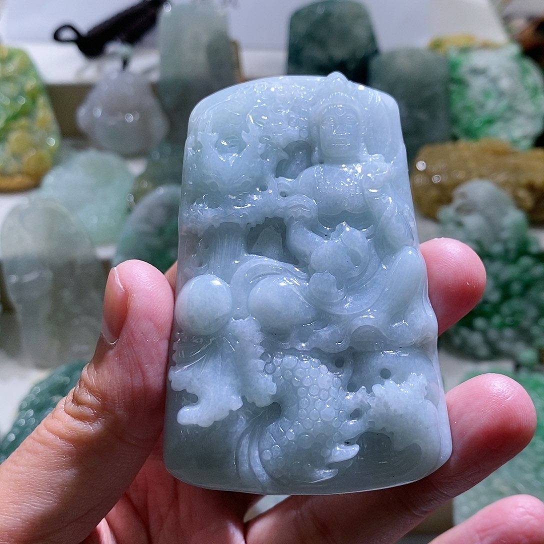 【闪购商品】翡翠颈饰未镶嵌观音