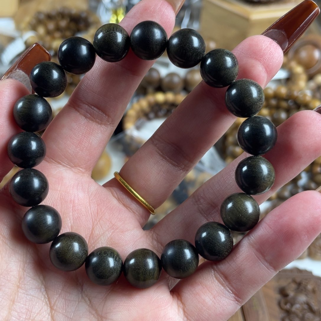 檀香木也***花/老山檀香1.1阴沉