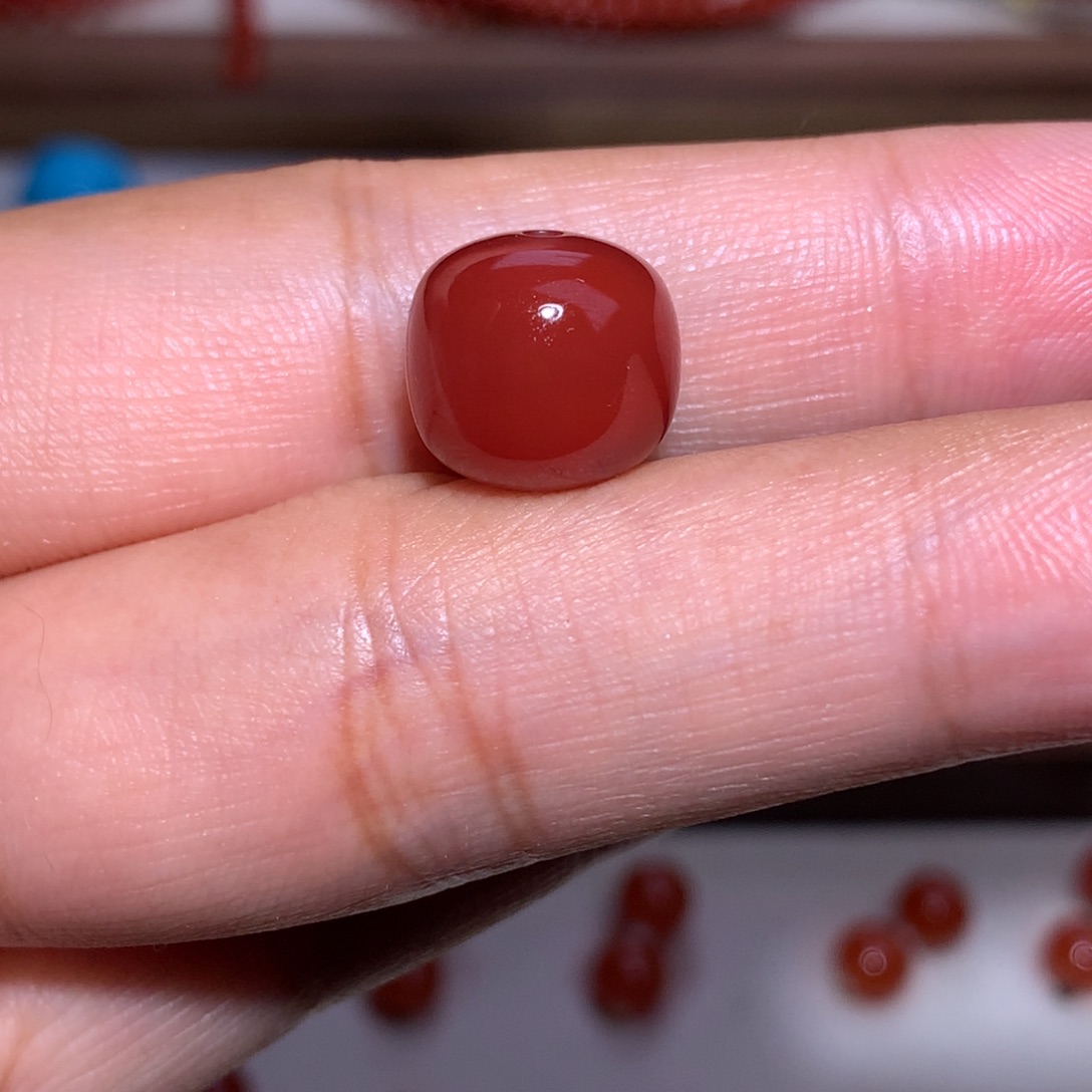 南红玛瑙未镶嵌瓦西牛血红老型微纹11.7×10.9