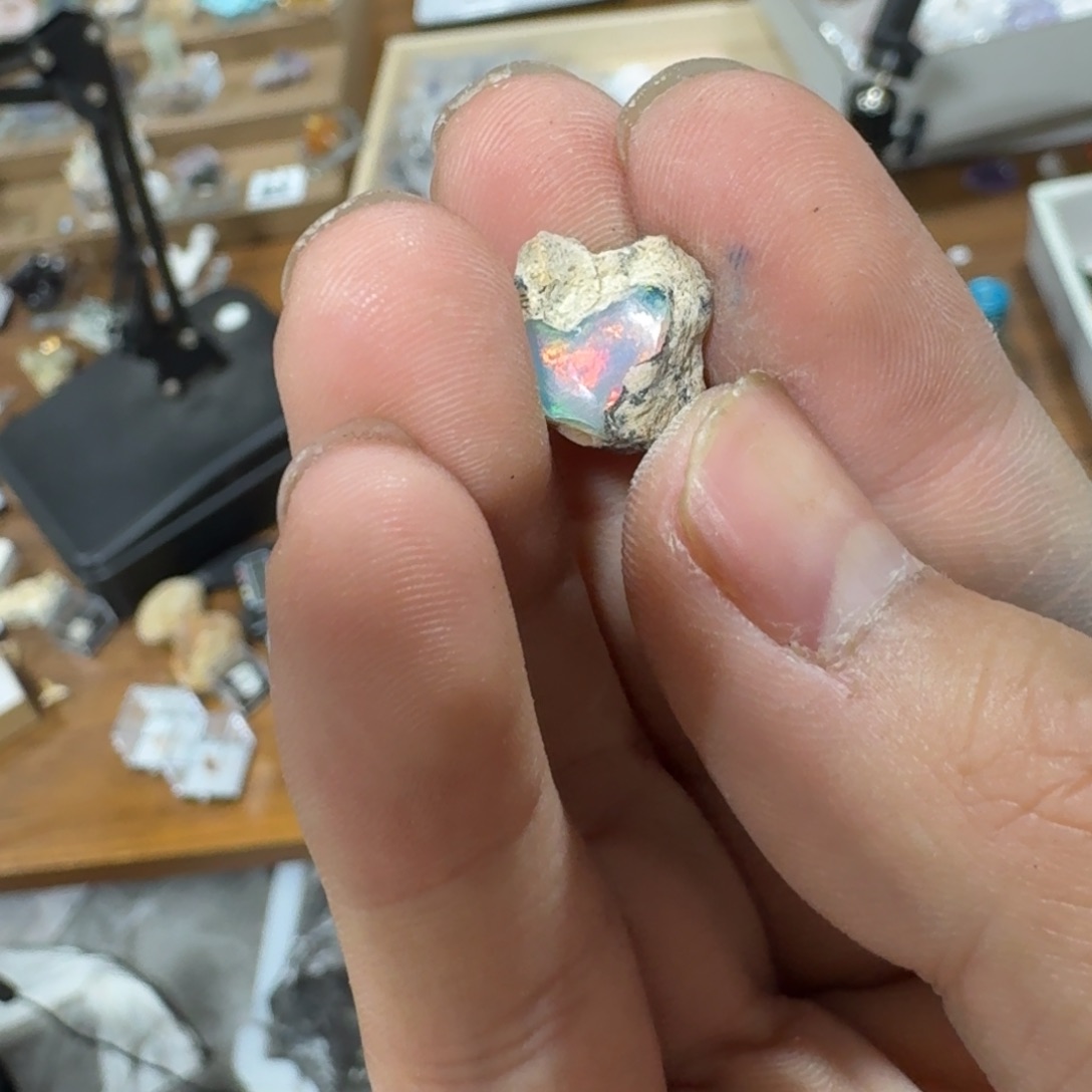 月下珠宝严选矿物