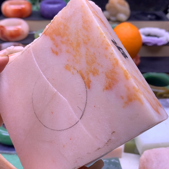 墨***墨石英岩玉未镶嵌13468975444