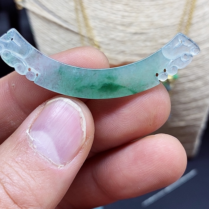 翡翠颈饰未镶嵌吊坠