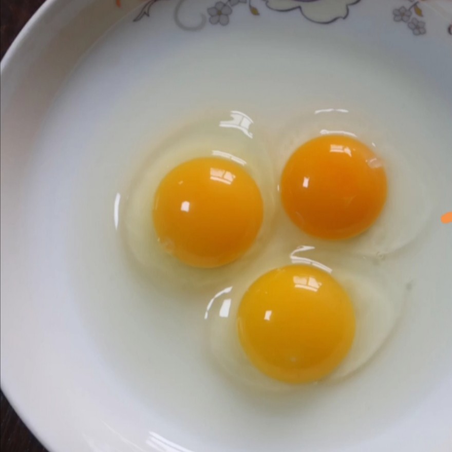 送上门大个散养绿壳鸡蛋新鲜现捡吃粗粮谷物喂养