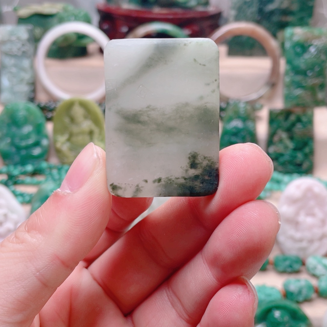 独山玉未镶嵌颈饰