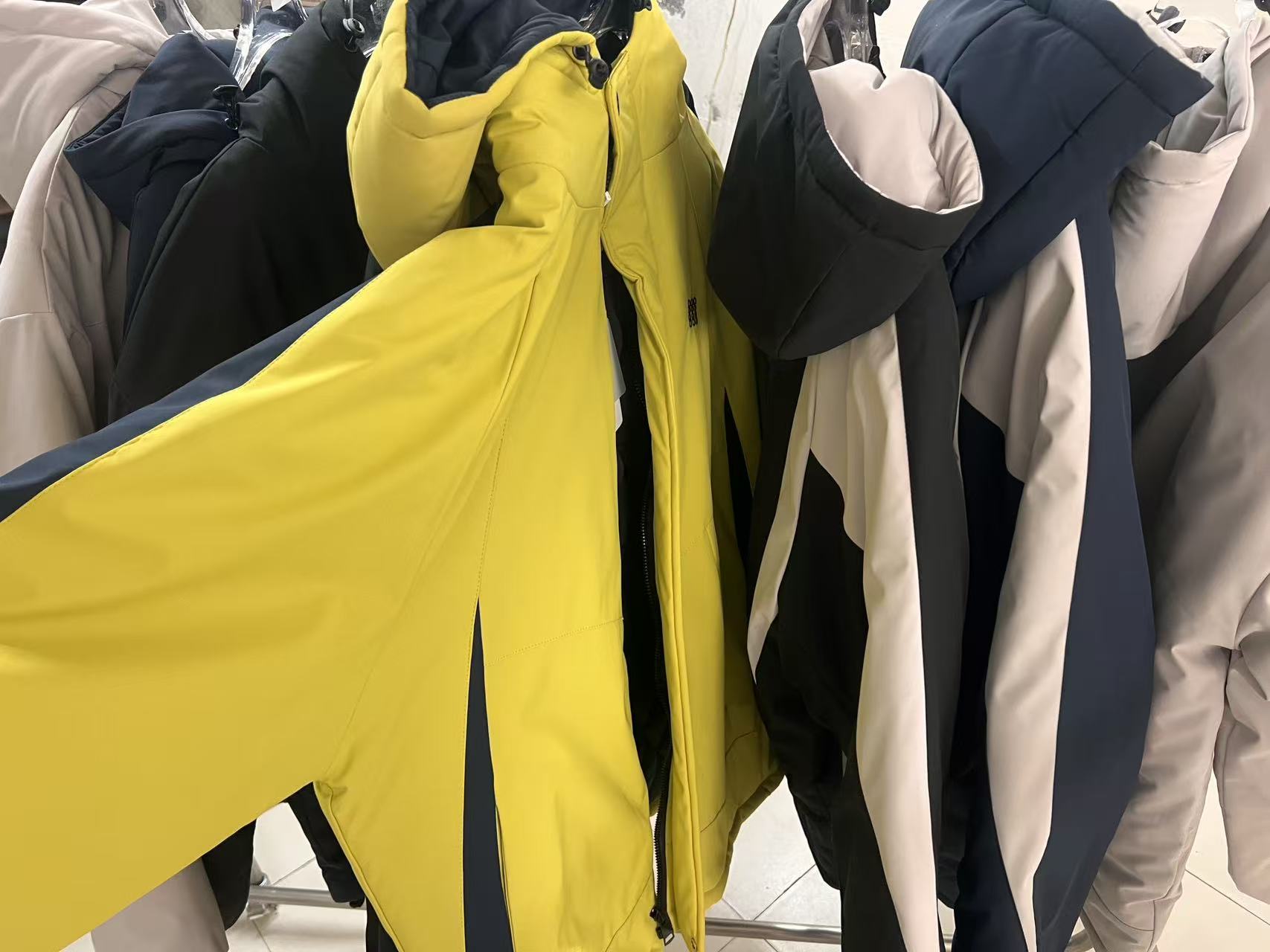 青少年童装派克服