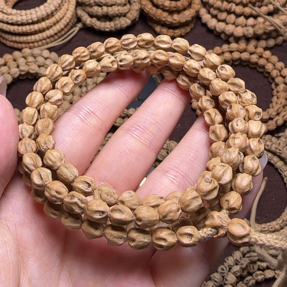 柏香籽/百香籽吊坠雲*