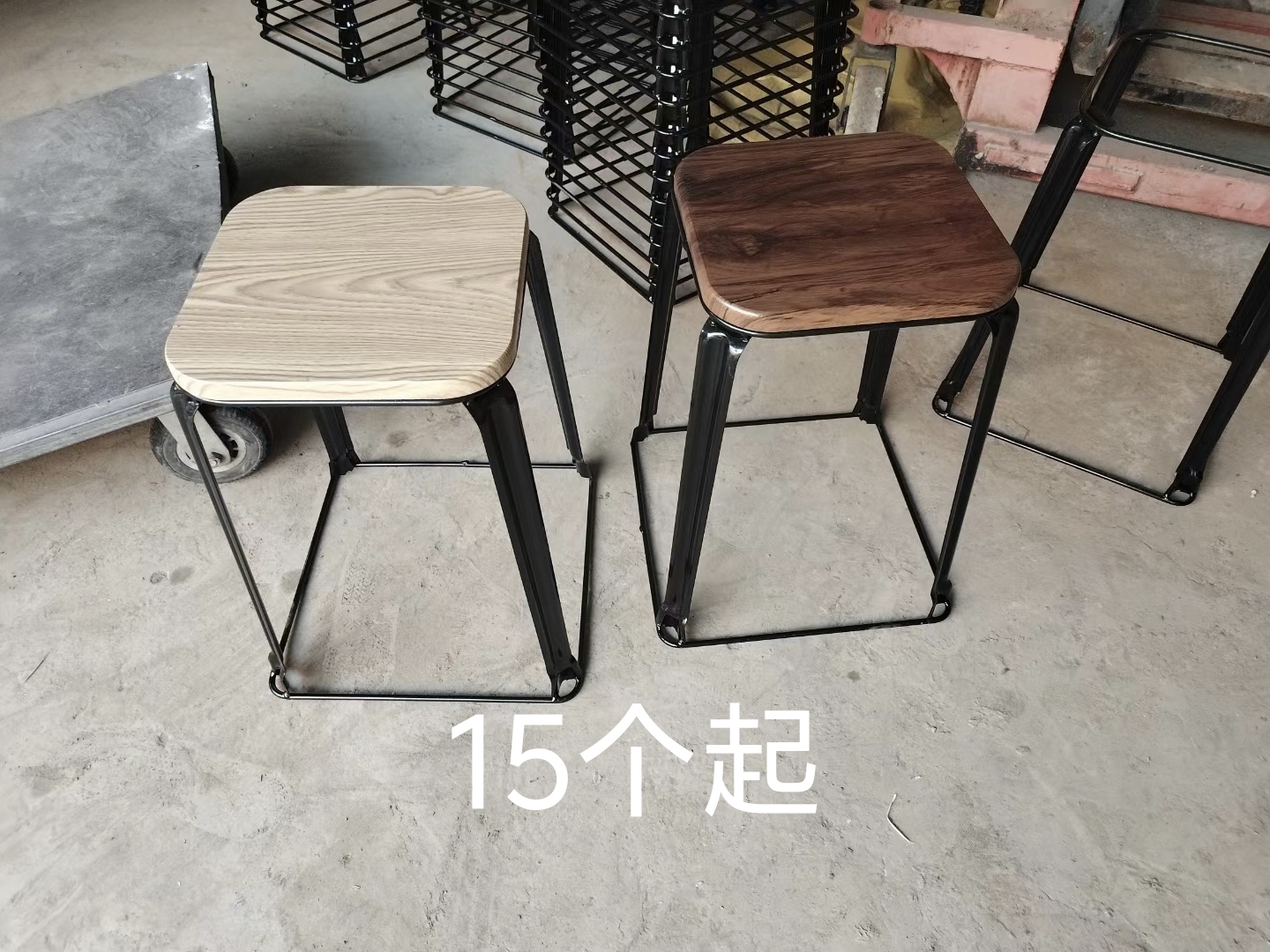 钢板立柱高方凳子