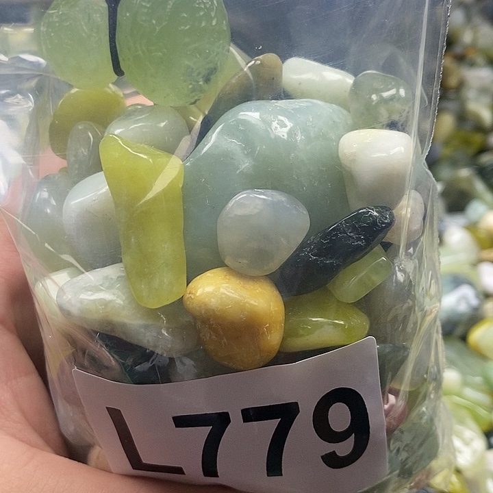 岫玉鱼缸石未镶嵌