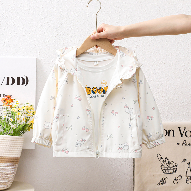 女童初春外套2025新款春秋季薄款婴儿女宝宝春装上衣儿童开春衣服