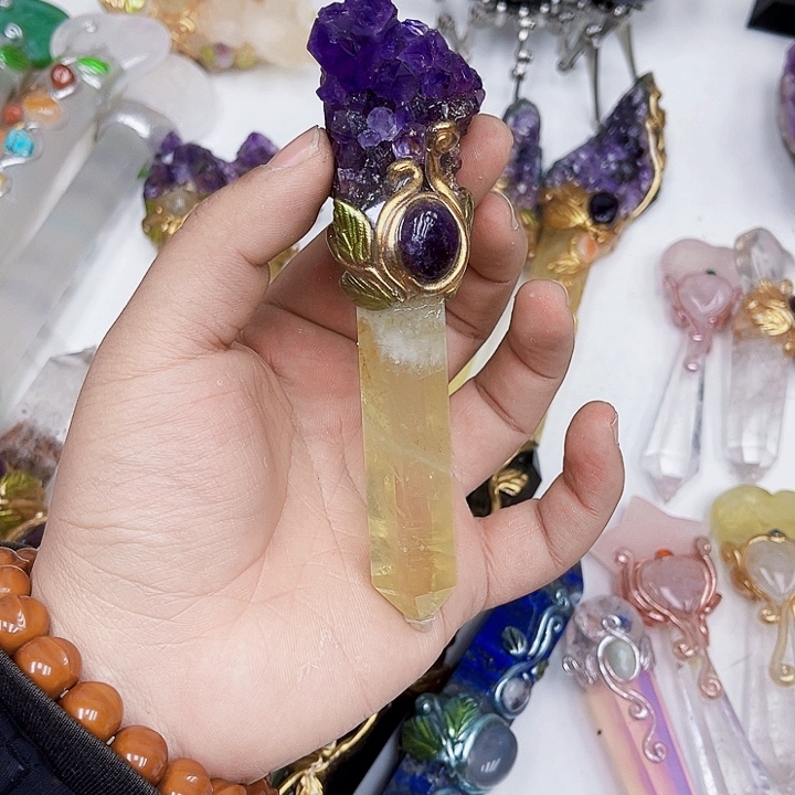 宝****未镶嵌紫晶摆件水晶