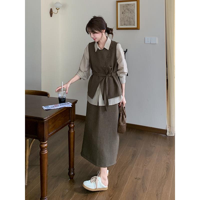 咖色韩系高级感马甲半身裙女春2025新款气质衬衫半身裙超火三件套