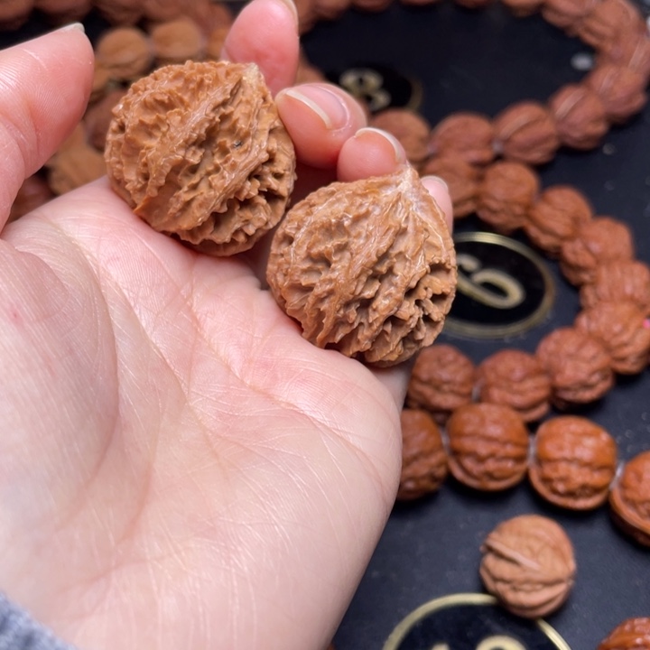 文玩核桃手串扎手手捻满天星