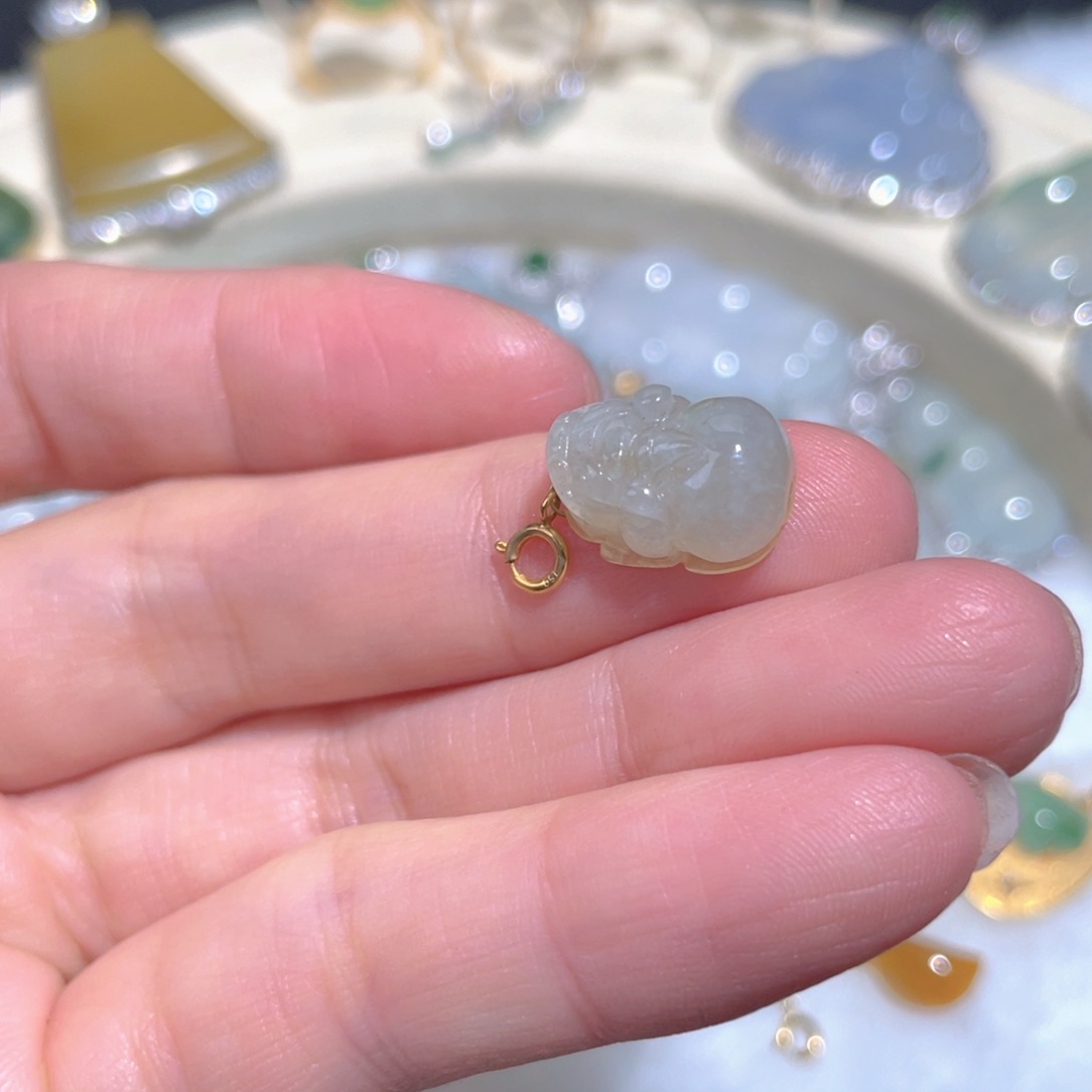 翡翠颈饰18K金镶嵌翡翠