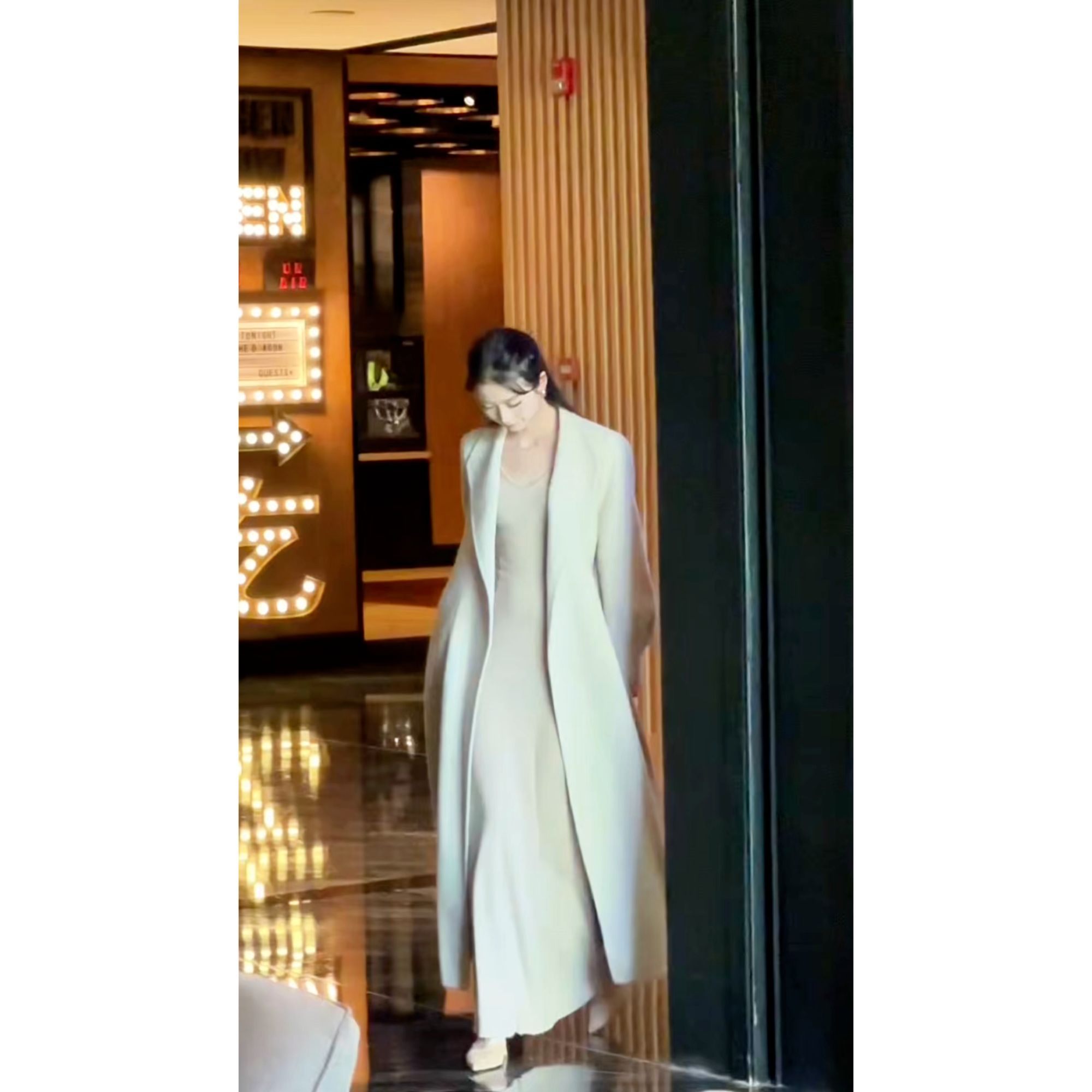 CC 气质款 小翻领收腰式  双面手缝羊毛大衣