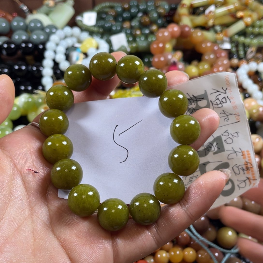 未镶嵌蛇纹石玉手链