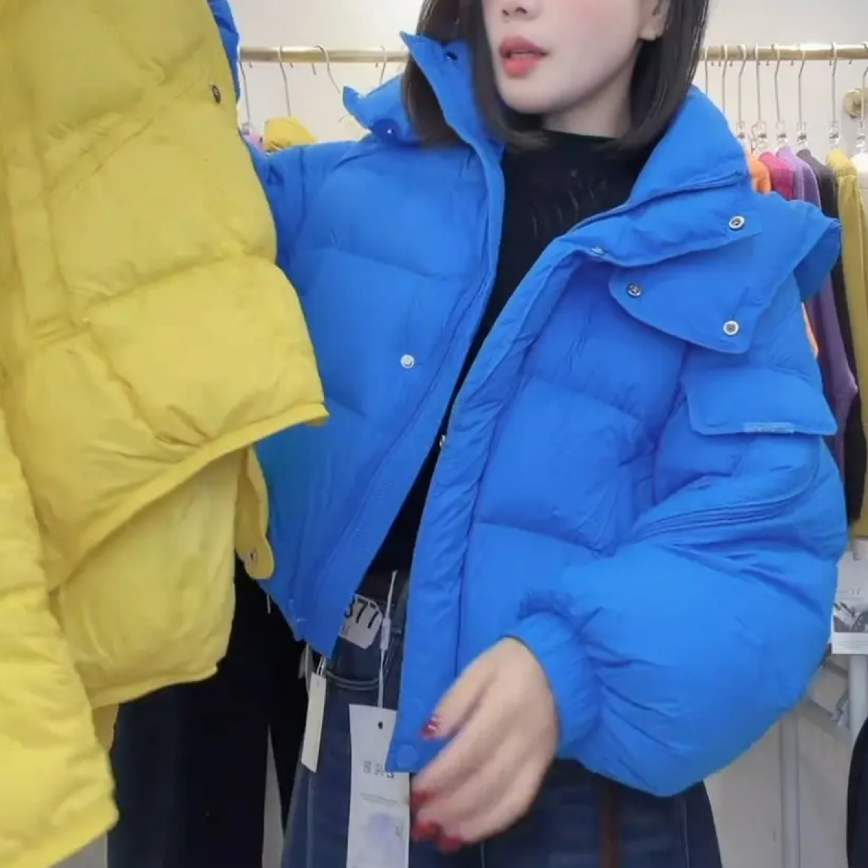 2025年冬季国标90白鸭短款时尚