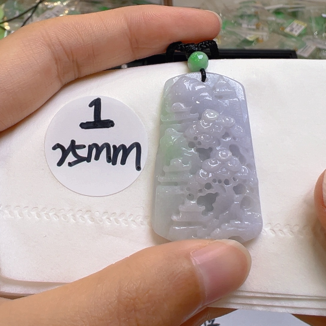 吊坠(不含链)未镶嵌翡翠