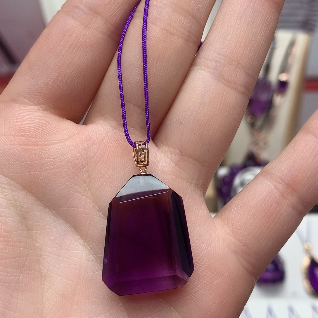 紫晶吊坠(赠链)18K金镶嵌