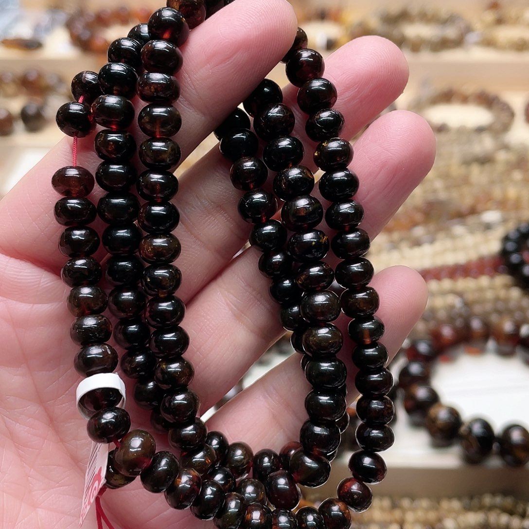 琥珀裸石未镶嵌七10494