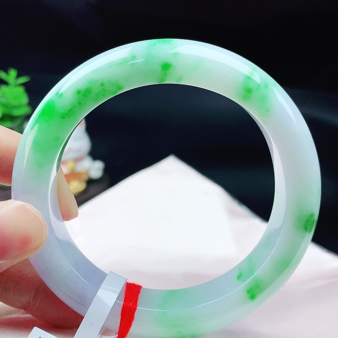 未镶嵌手镯翡翠60圈