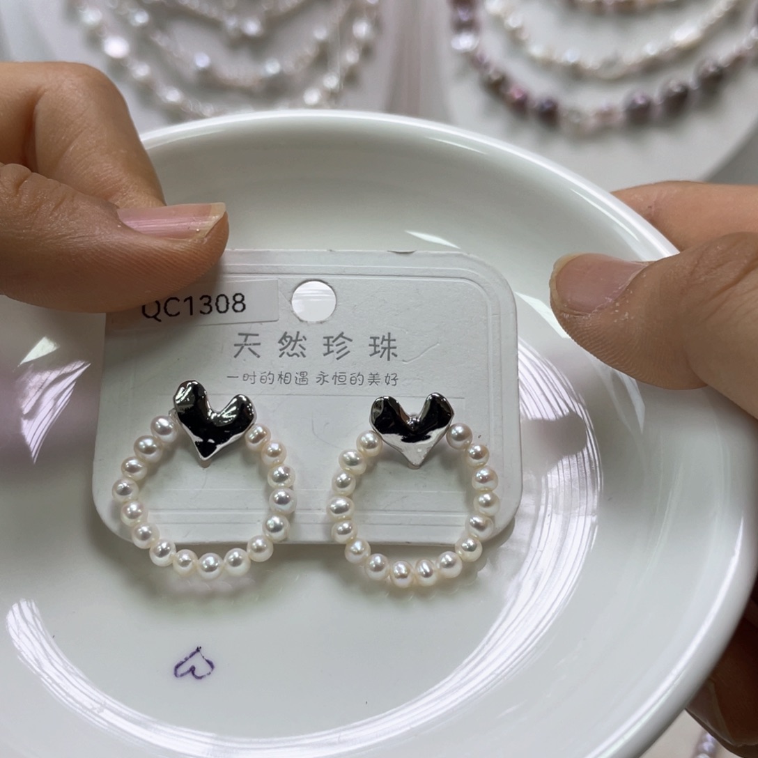 银S925镶嵌淡水珍珠耳饰