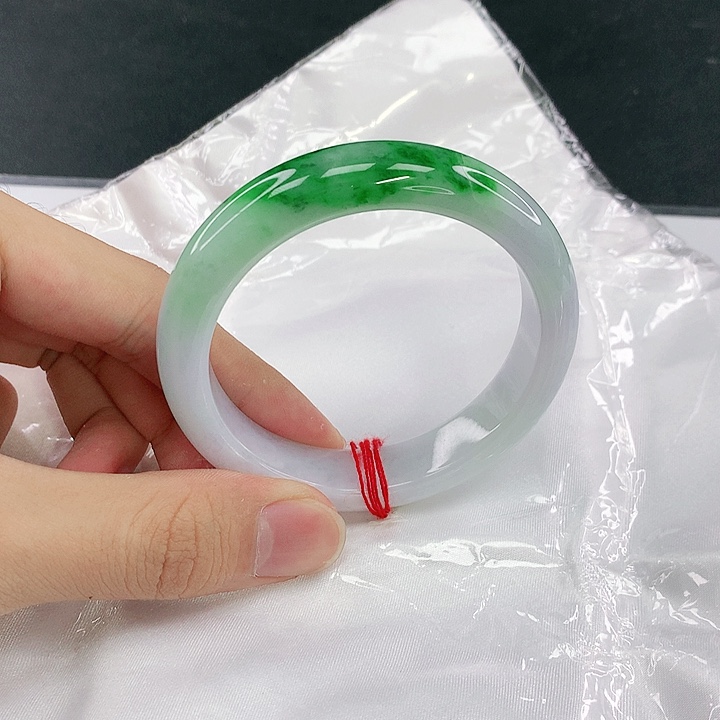 翡翠未镶嵌手镯圈56.6。19036