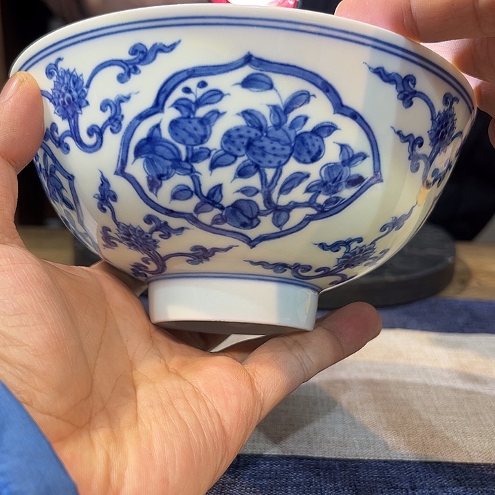 碗瓷青花宫碗一个