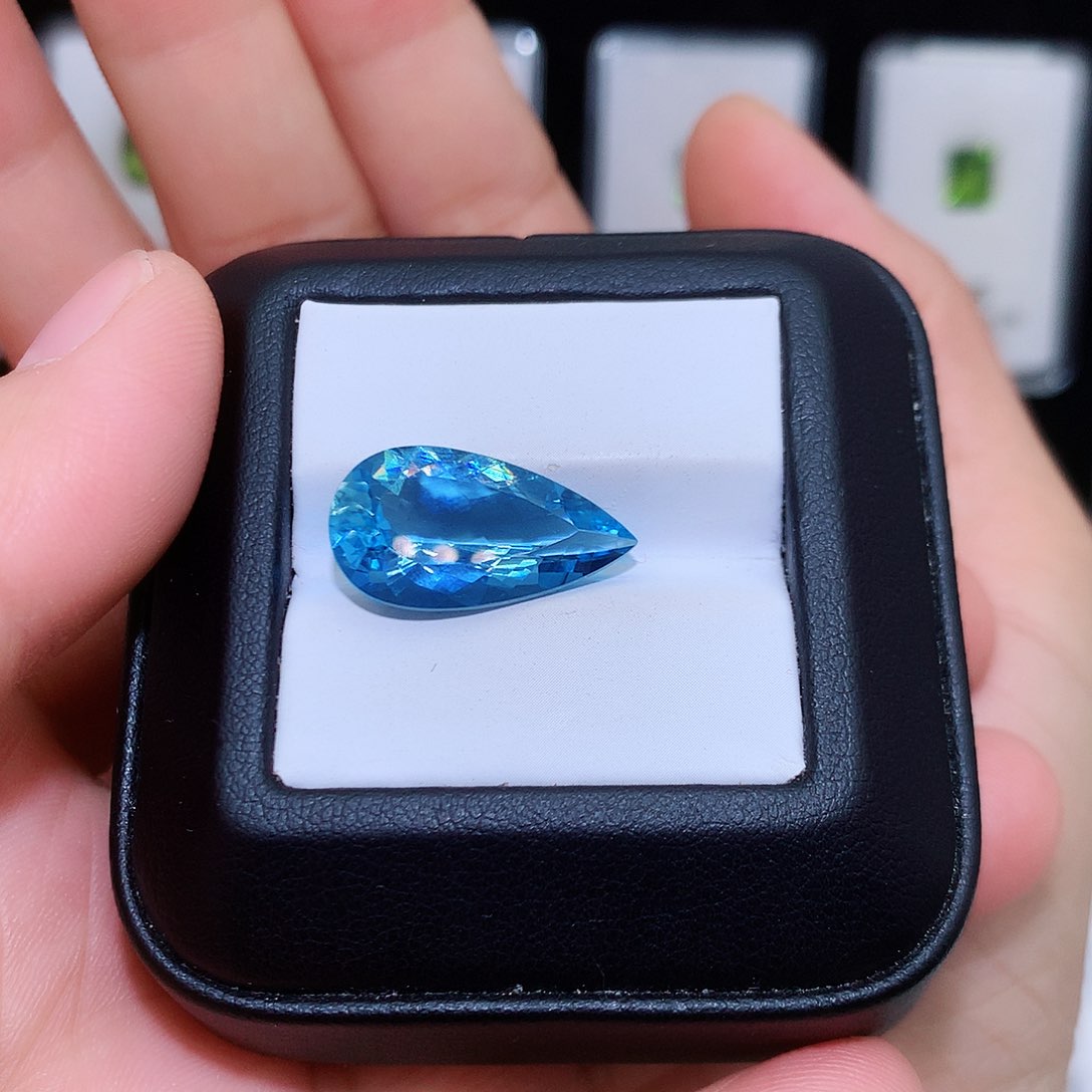 海蓝宝石裸石未镶嵌7.97克拉，超级圣