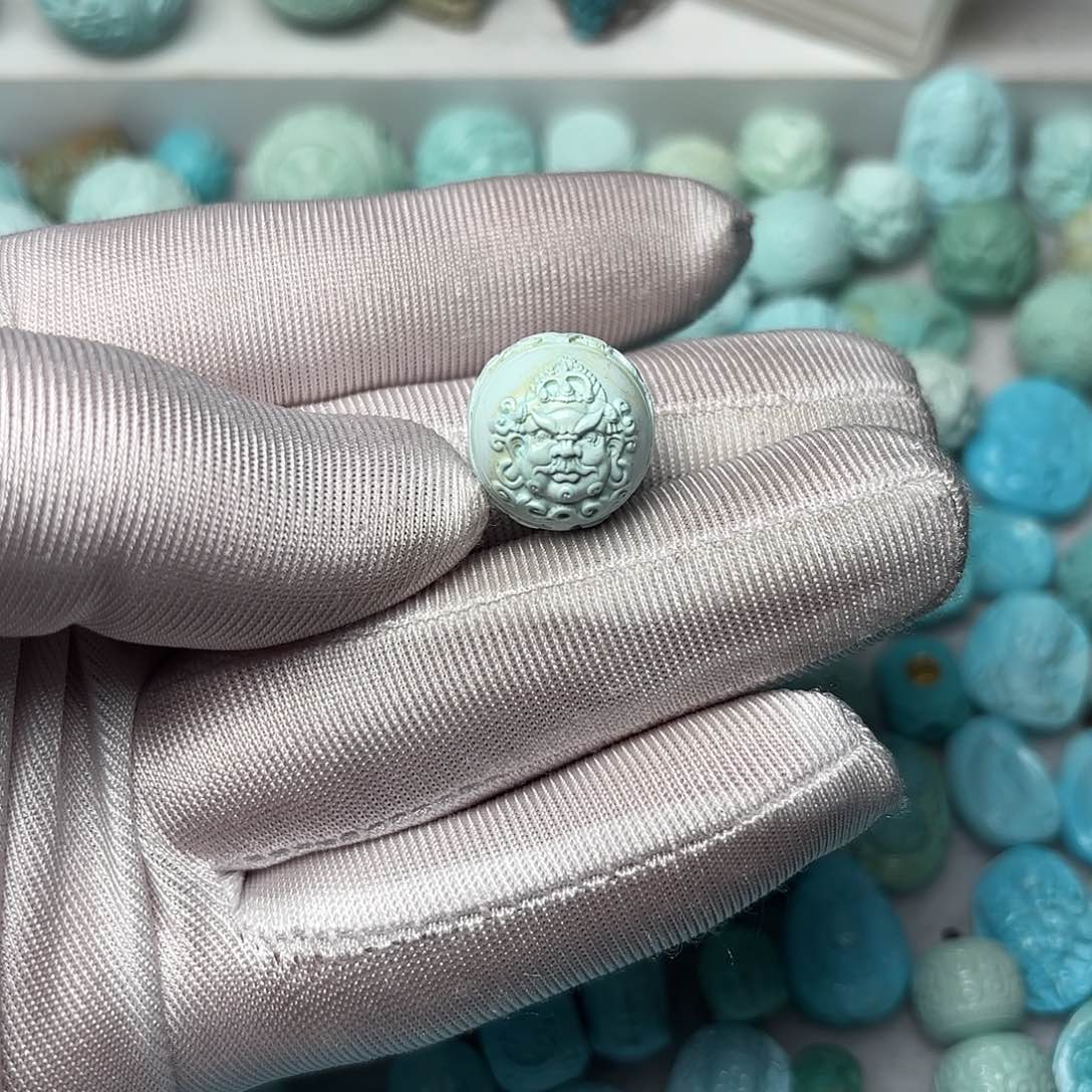 绿松石雕刻件未镶嵌