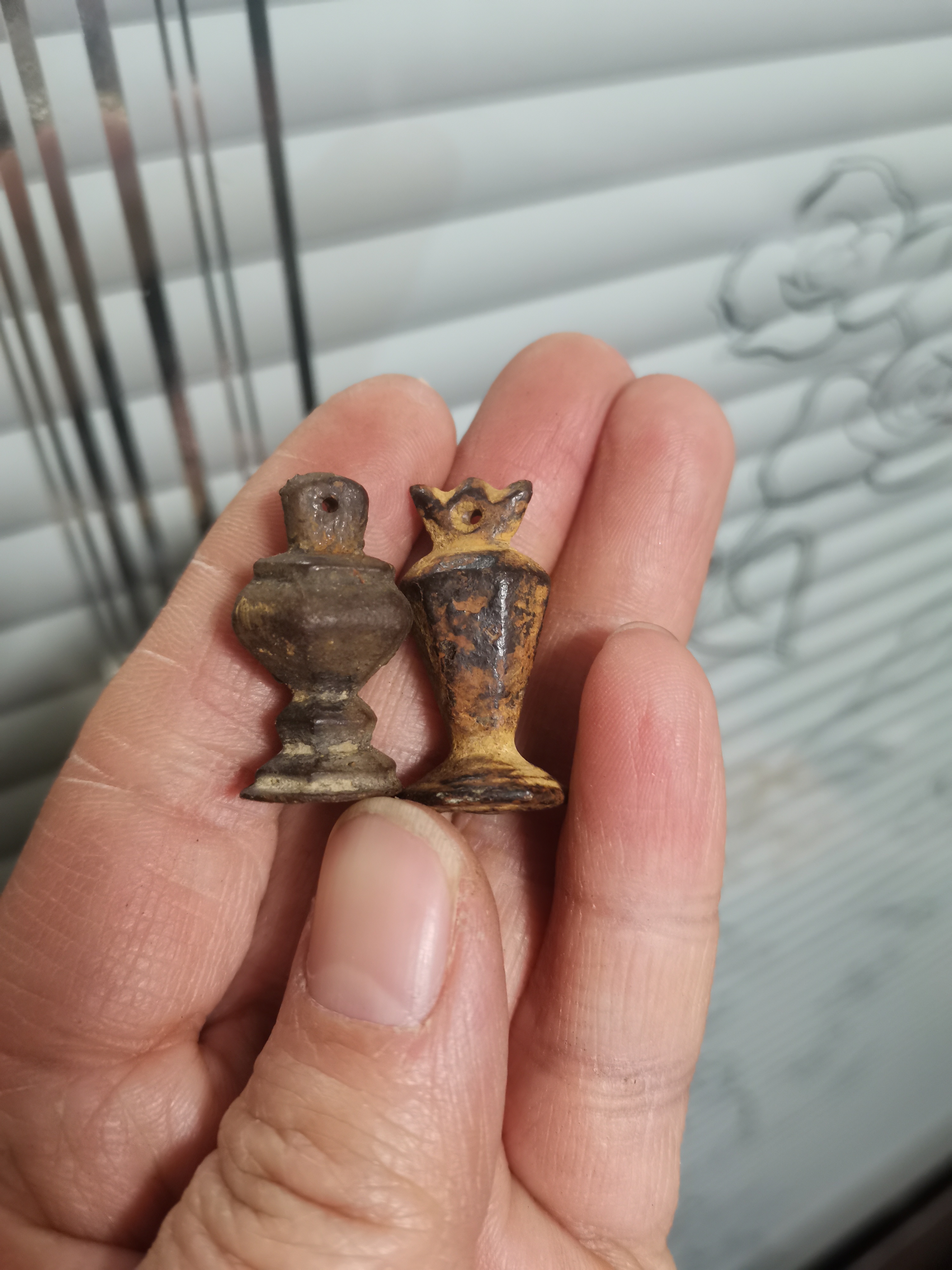 一件铜称砣，商品如图