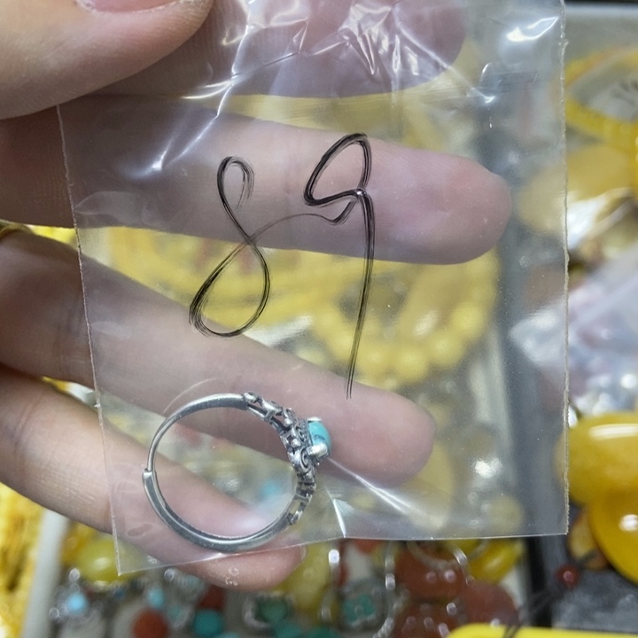 银S925镶嵌蜜蜡裸石戒指