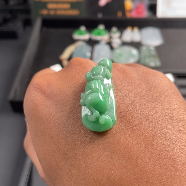 翡翠未镶嵌挂件翡翠首饰