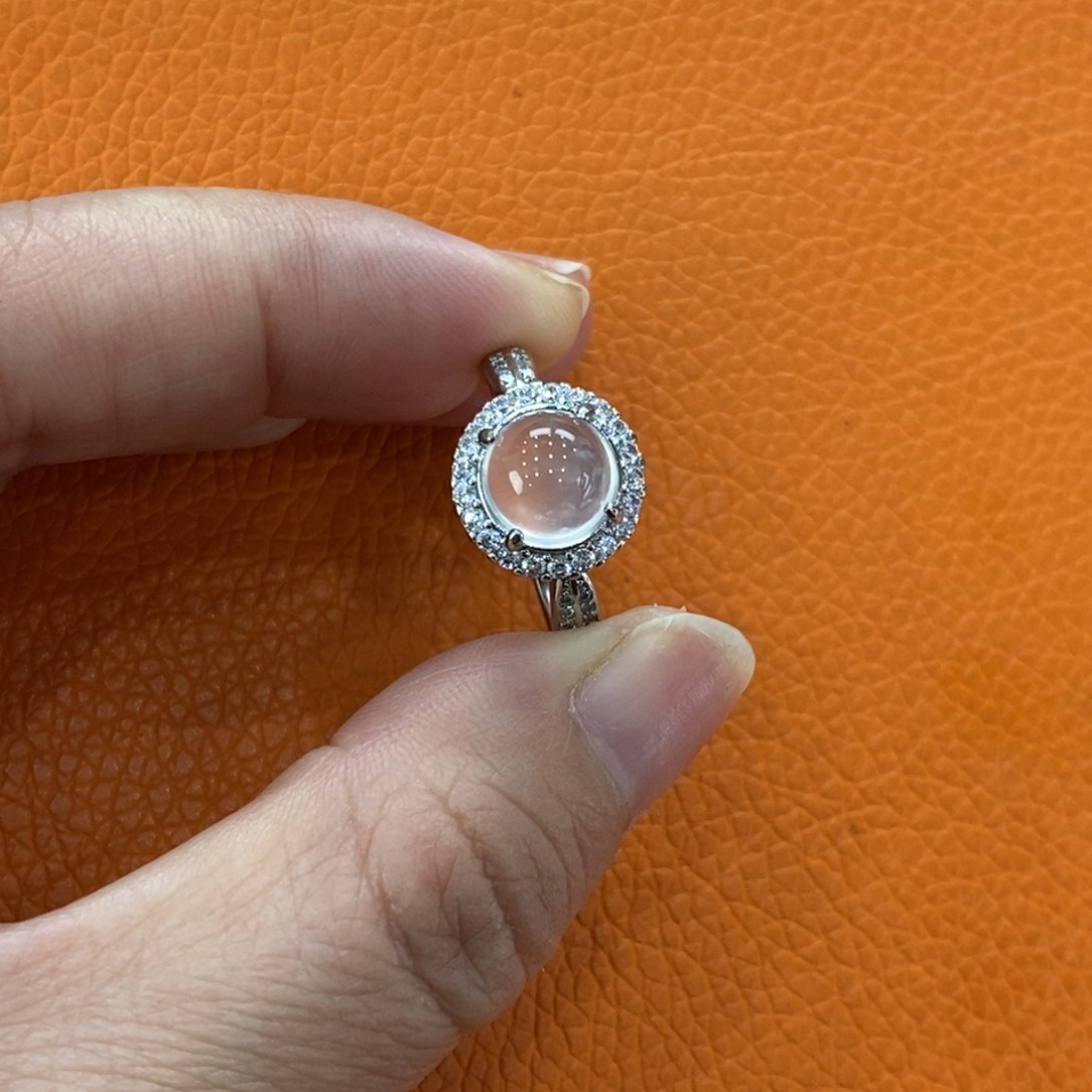 石英质玉吊坠(不含链)合金