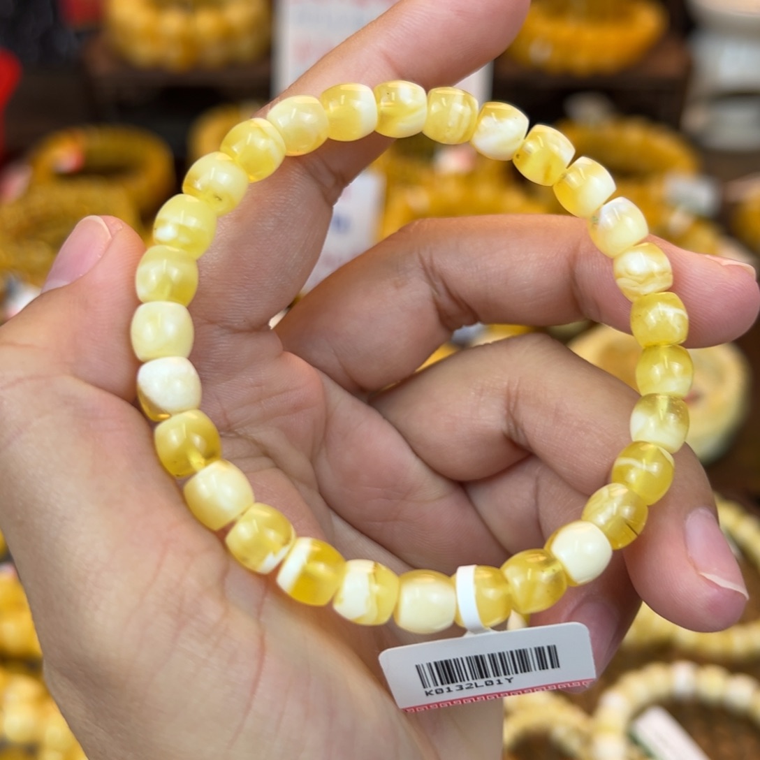 琥珀裸石未镶嵌kjbvvvhbbnnnn