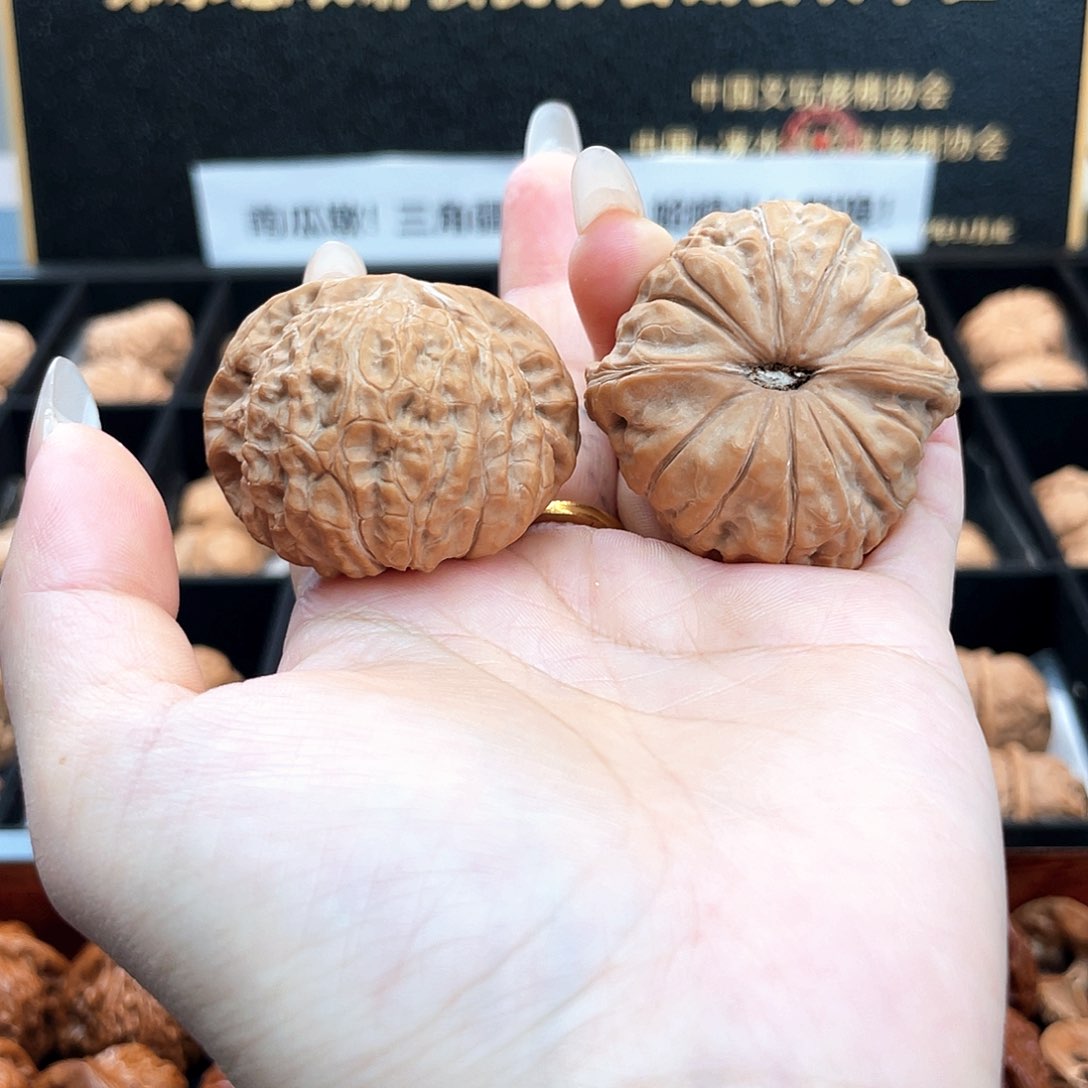 把件文玩核桃42南瓜全品近圆大肉纹正肩42S4